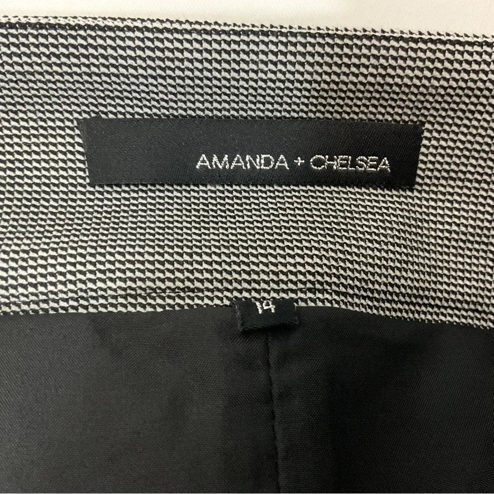 Amanda + Chelsea black and white skirt 14 NWT